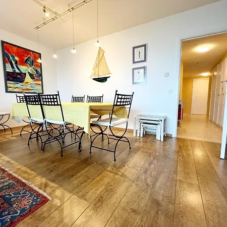In With Stunning Sea Views ウェンドゥイネ